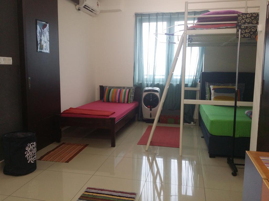 Alami Homestay Trefoil 쿠알라 셀랑고르 외부 사진