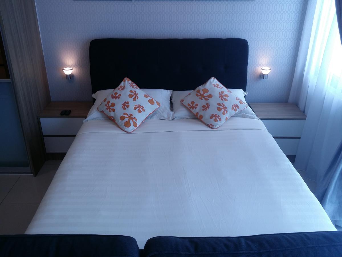 Alami Homestay Trefoil 쿠알라 셀랑고르 외부 사진