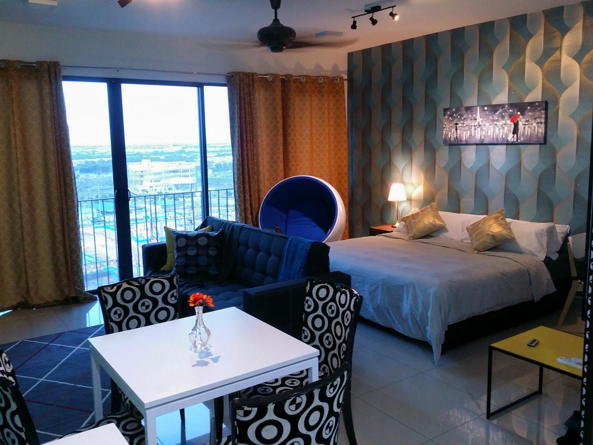 Alami Homestay Trefoil 쿠알라 셀랑고르 외부 사진